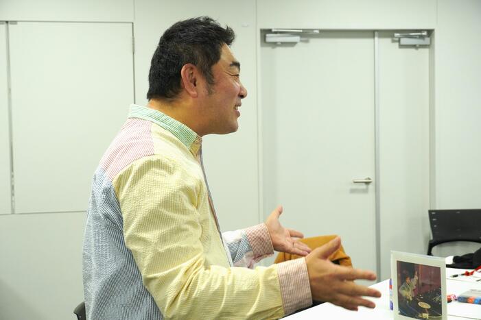 秋山先生がアドバイスくださっている様子