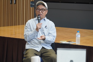 インタビューシーン