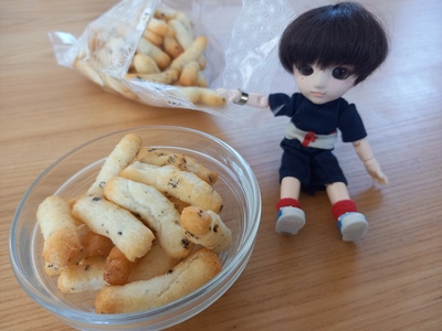 チーズあられとちびナカノさん
