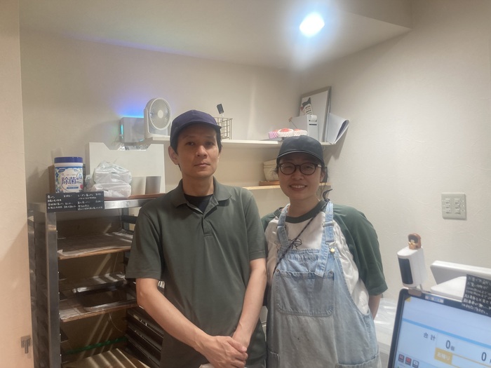 店主菊池さんご夫婦
