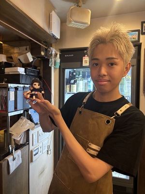 フレッシュ店員さんとちびナカノさん