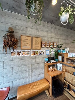 aozora coffee standの店内
