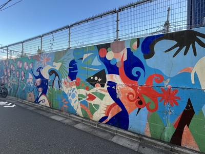 現代アートのような壁画