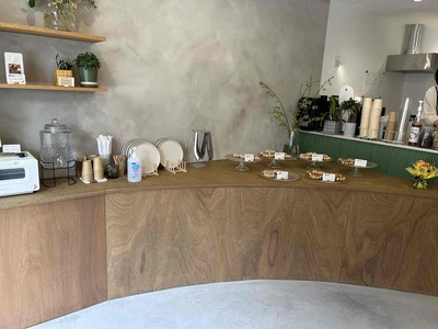 1階カフェスペース「ワワワッフル」