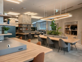 NAKANO HAKO PRIVATE BOX