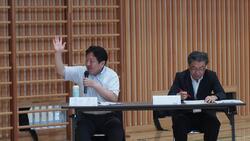 区長と教育長の様子