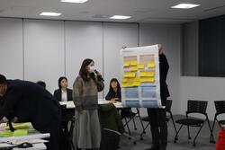 発表している様子